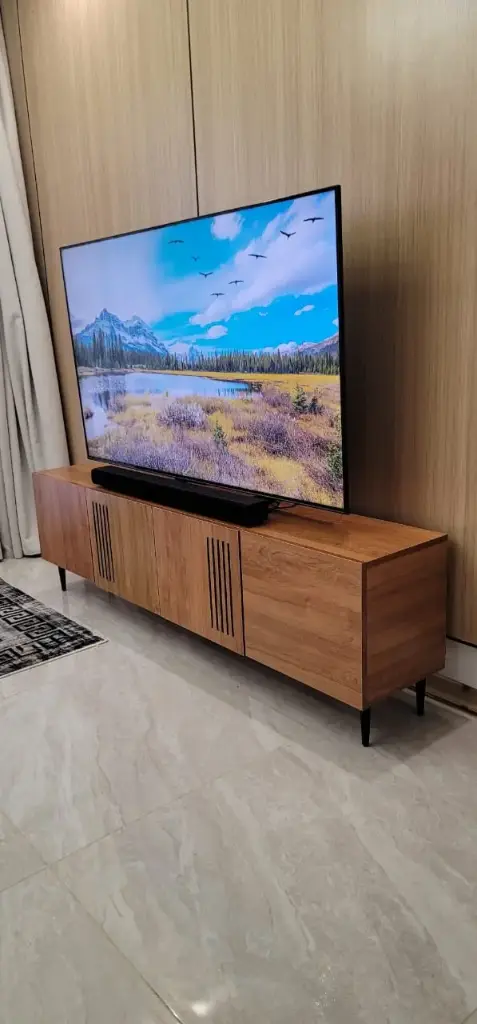 TV console 